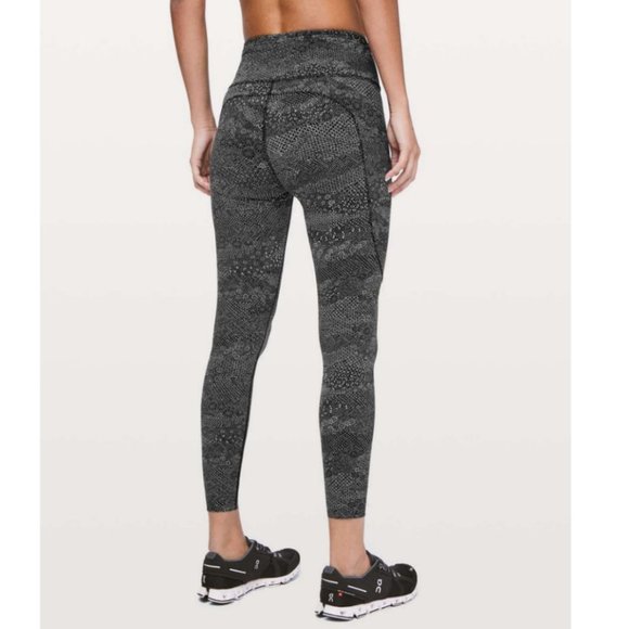 Lululemon Fast & Free 7/8 Tight II Leggings High Waisted Nulux 25"  Meisai Print - Picture 3 of 10